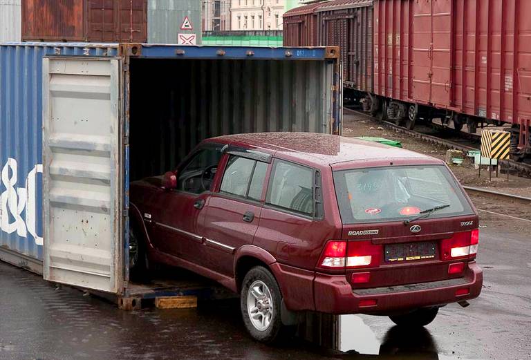 Стоимость транспортировки жд контейнером легковой машины из Нижнего Новгорода в Санкт-Петербург
